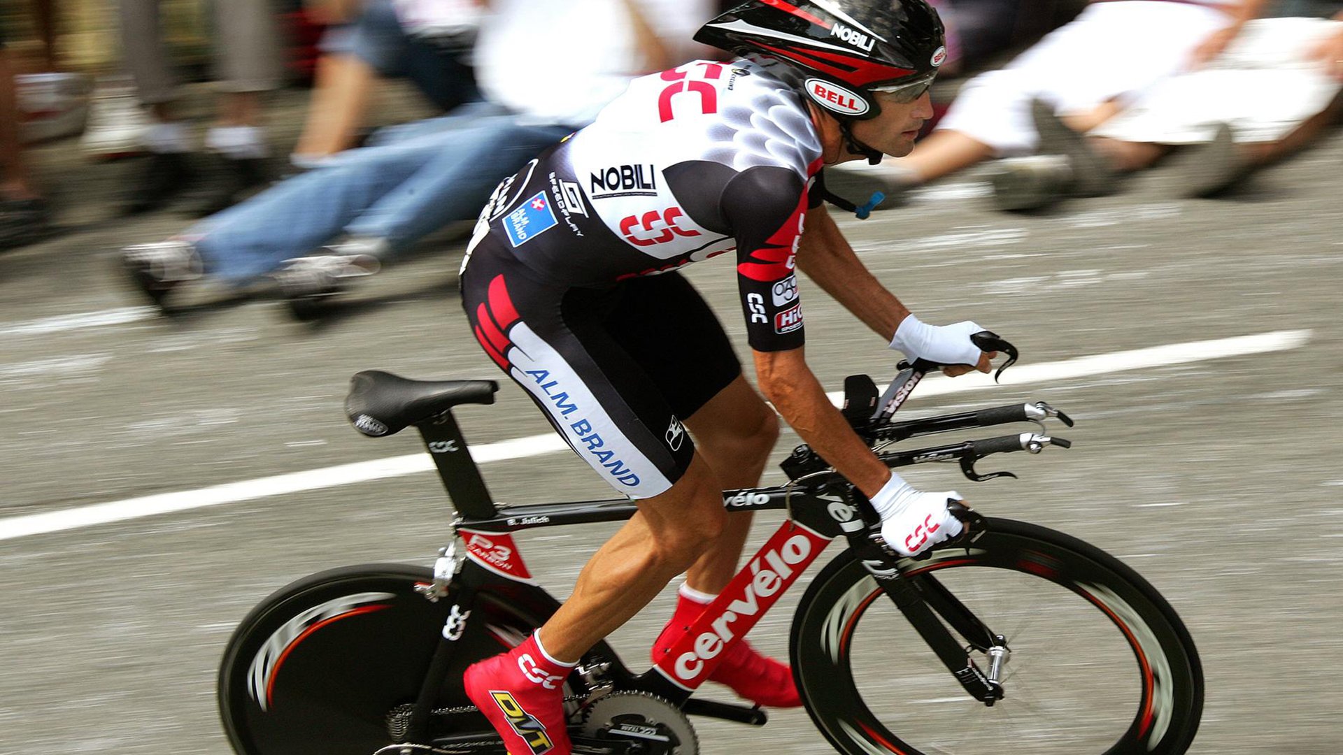 智能轮滑竞技赛,科技带动运动新潮流,智趣轮滑